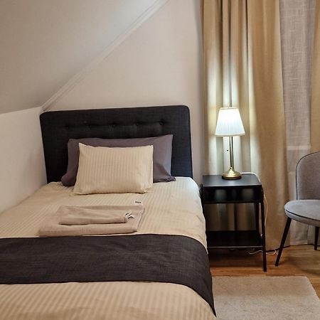 Noah Longstay Apartment Västerås Esterno foto