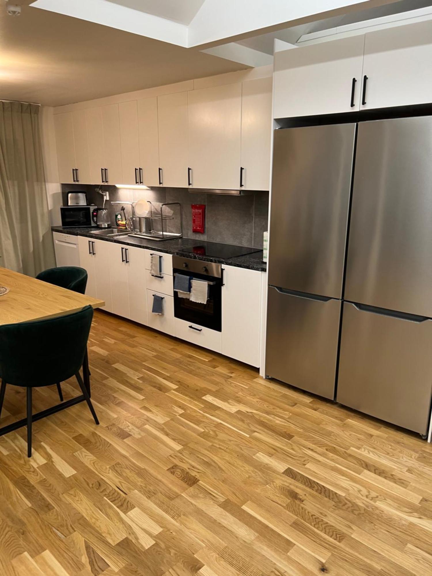 Noah Longstay Apartment Västerås Esterno foto