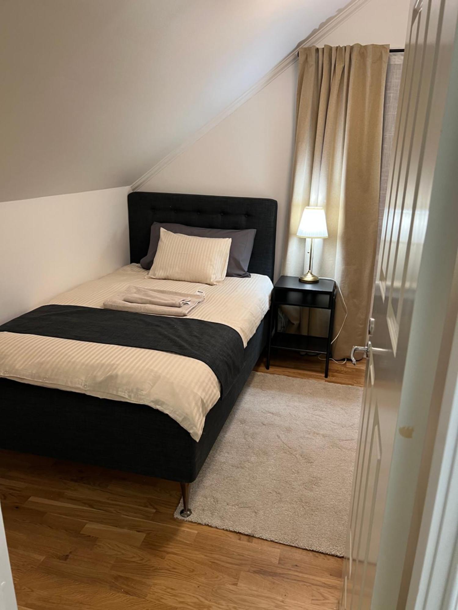 Noah Longstay Apartment Västerås Esterno foto