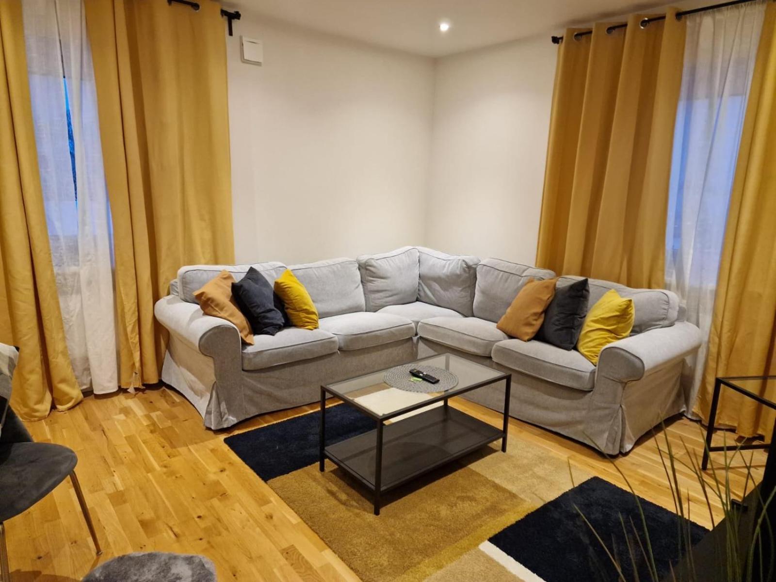 Noah Longstay Apartment Västerås Esterno foto